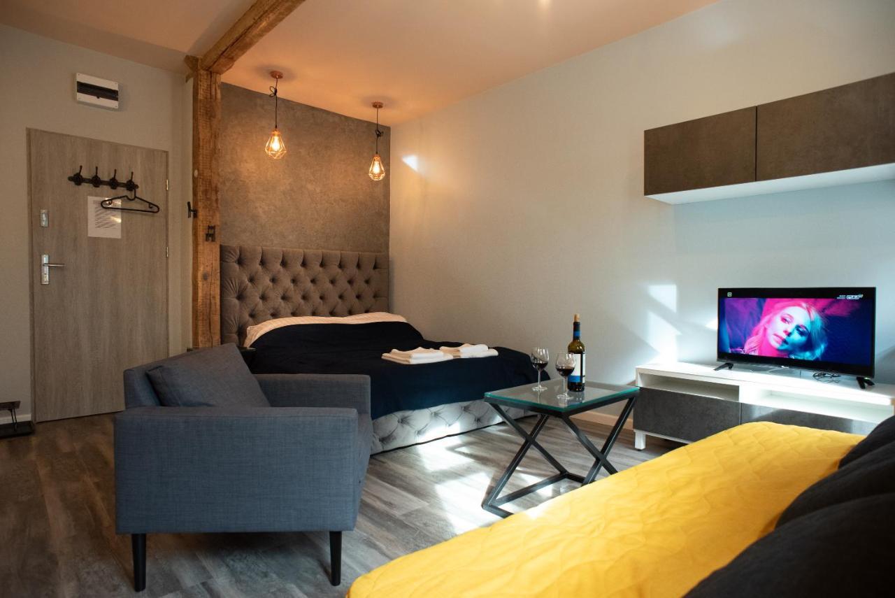Apartament Antresola Fabryczna Ζιελόνα Γκόρα Εξωτερικό φωτογραφία